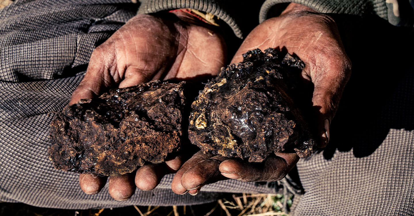 is shilajit a hoax - raw shilajit in unprocessed form